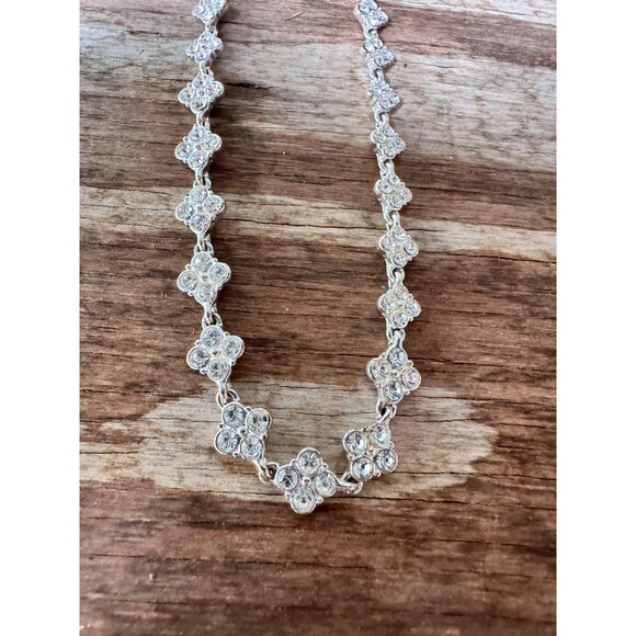 Givenchy Silver-Tone Crystal Floral Design Necklace With Adjustable Chain & Logo - Picture 5 of 7